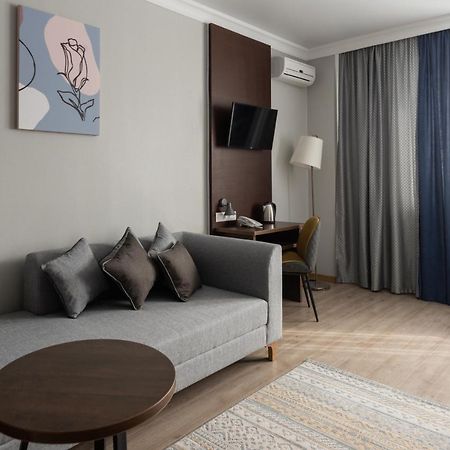 Ncityhotel Astana Ngoại thất bức ảnh